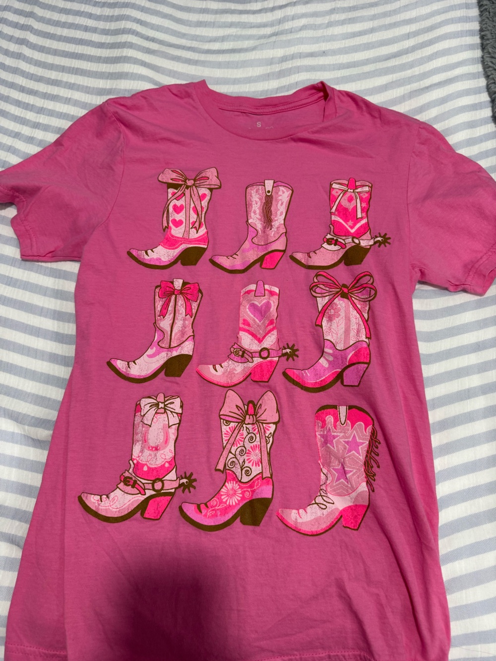 Women’s Size Small T-Shirt Bundle - Picture 10 of 12